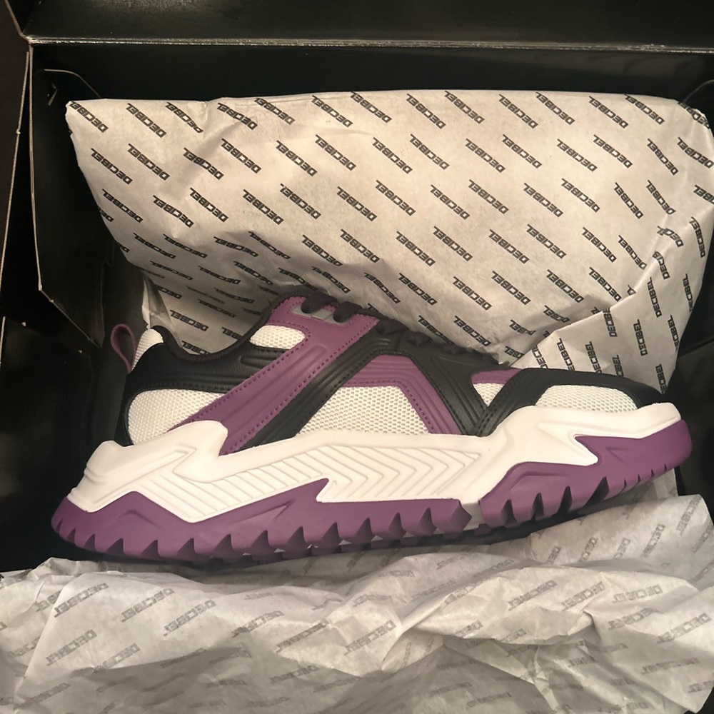 Men's Athletic Shoes in Purple and Black